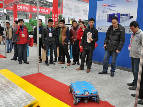 航發(fā)參加2015中國(guó)西部國(guó)際裝備制造業(yè)博覽會(huì)-展會(huì)現(xiàn)場(chǎng)-3.jpg